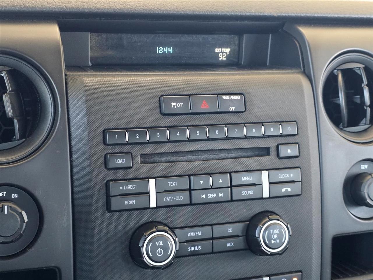Ford F-150 XL SuperCab 8-ft. Bed 2WD 2013