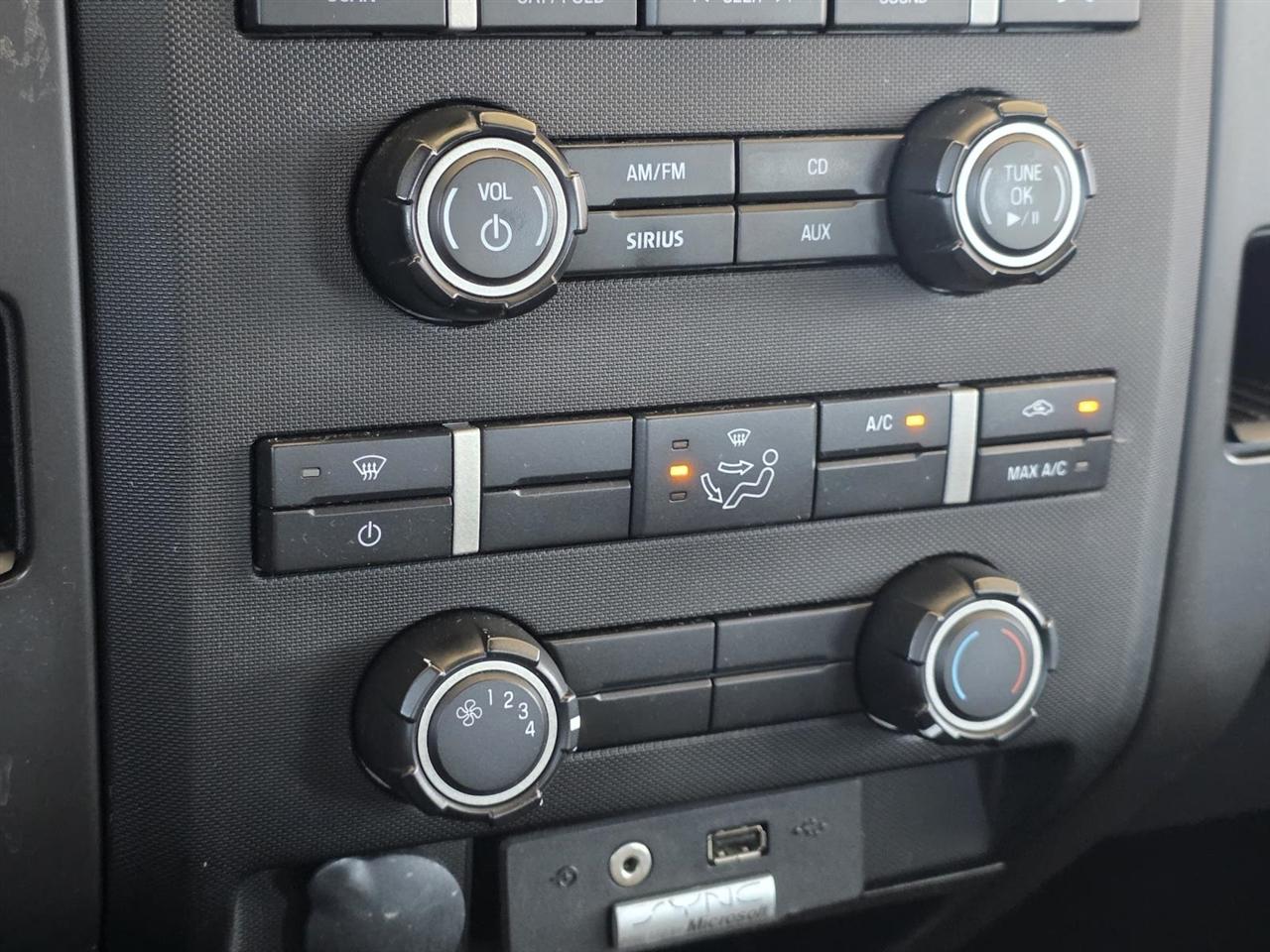 Ford F-150 XL SuperCab 8-ft. Bed 2WD 2013