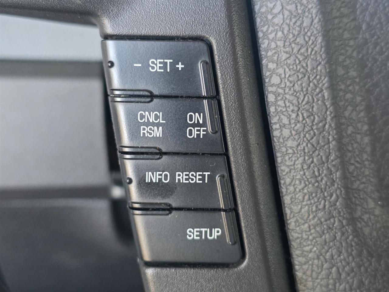 Ford F-150 XL SuperCab 8-ft. Bed 2WD 2013