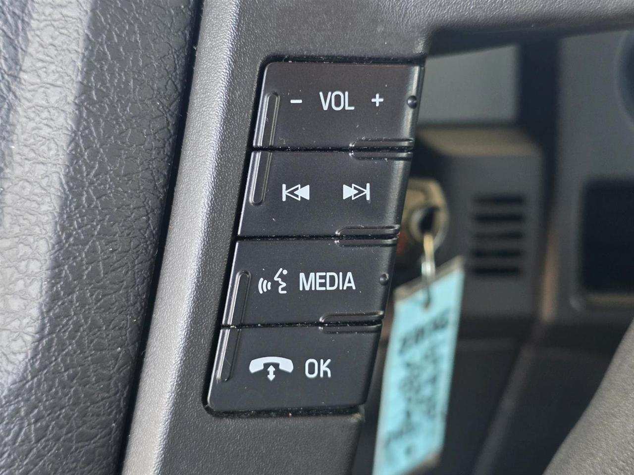 Ford F-150 XL SuperCab 8-ft. Bed 2WD 2013