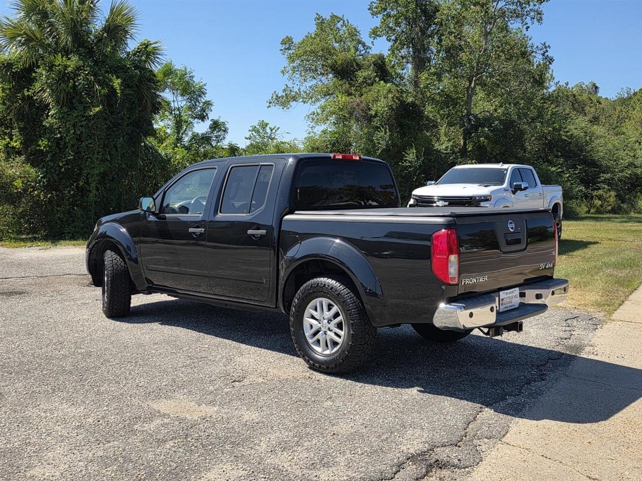 Nissan Frontier SL Crew Cab 5AT 4WD 2016