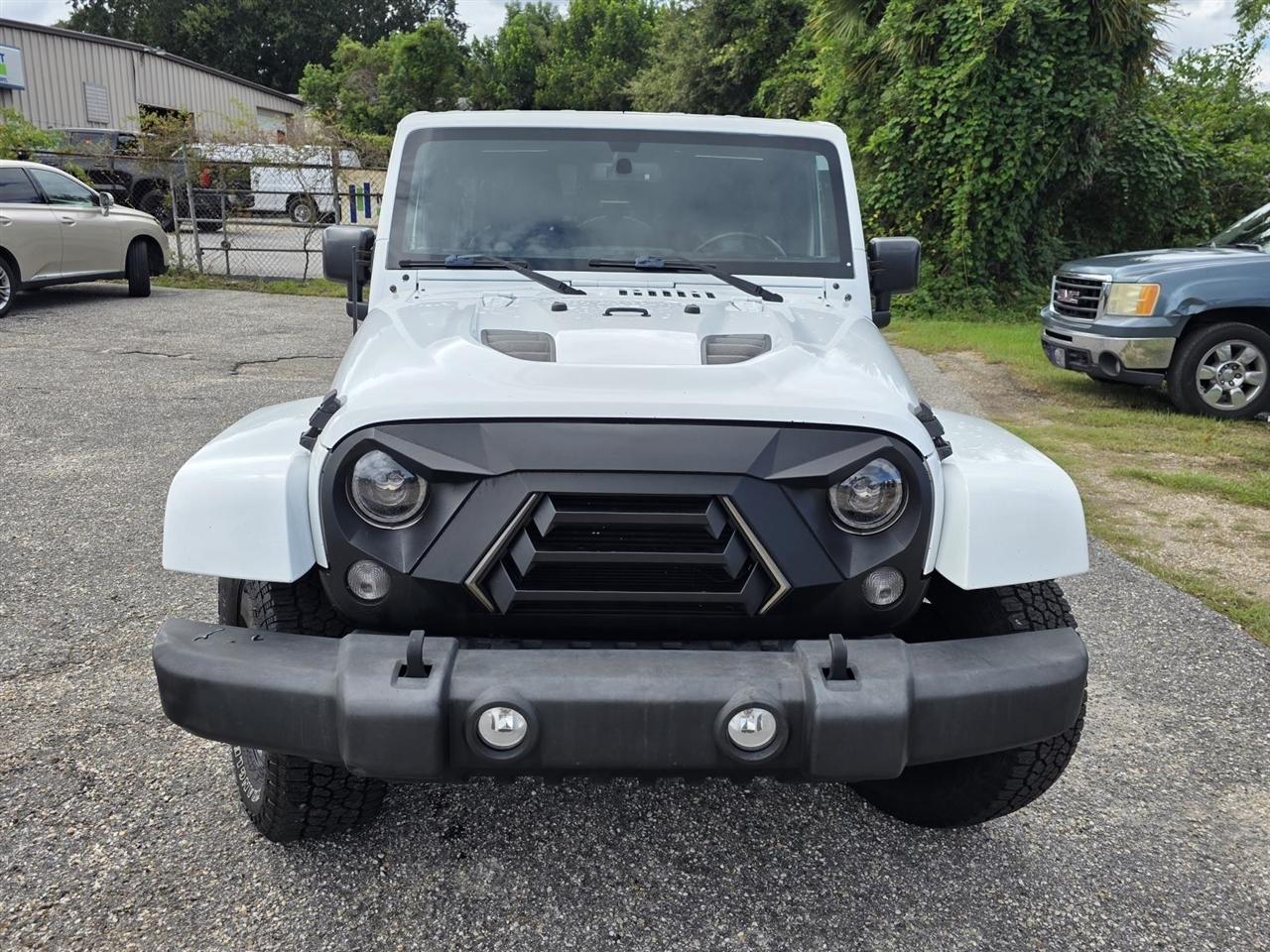 Jeep Wrangler Unlimited Sahara 4WD 2015