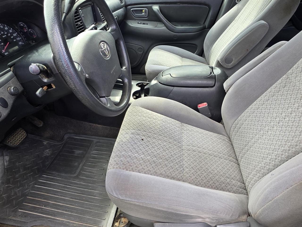 Toyota Tundra SR5 Double Cab 2WD 2005