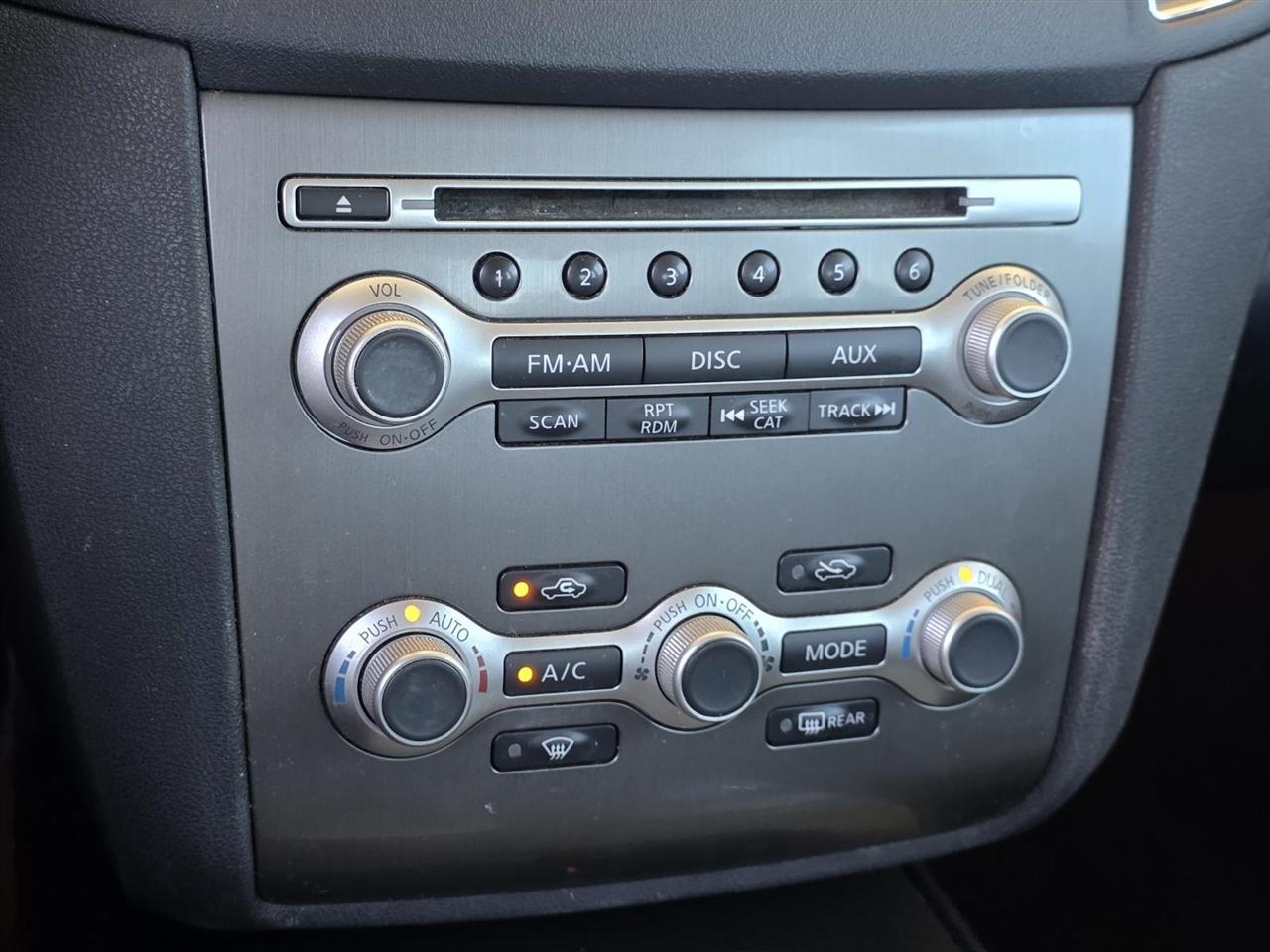 Nissan Maxima SV 2014