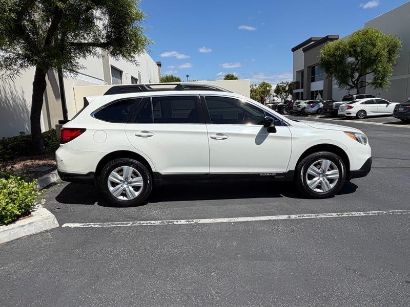 Subaru Outback 2.5i 2016