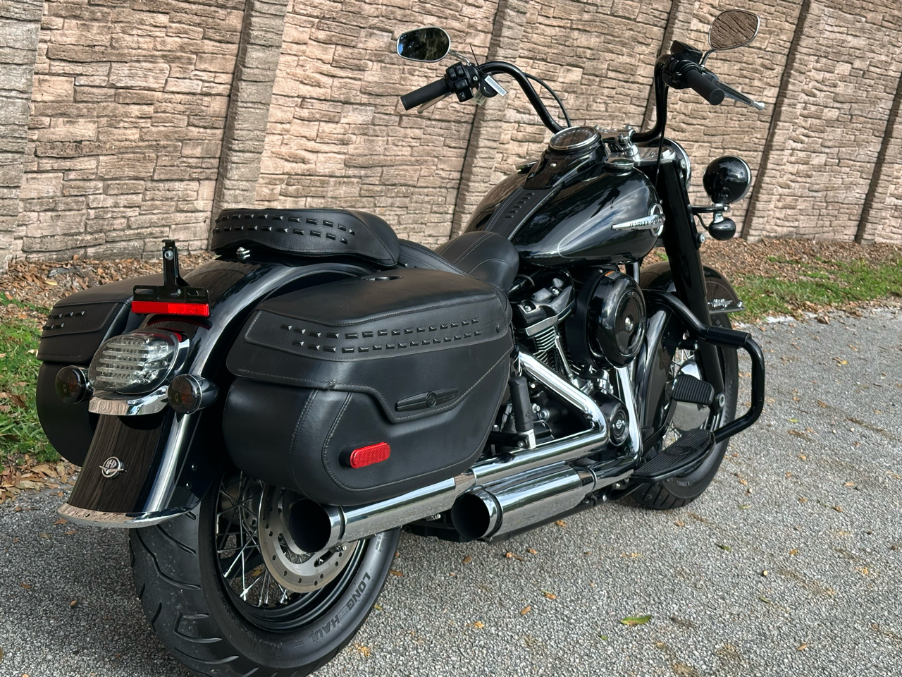 Harley-Davidson FLHC Heritage Classic  2018 Harley-Davidson FLHC Heritage Classic  2018