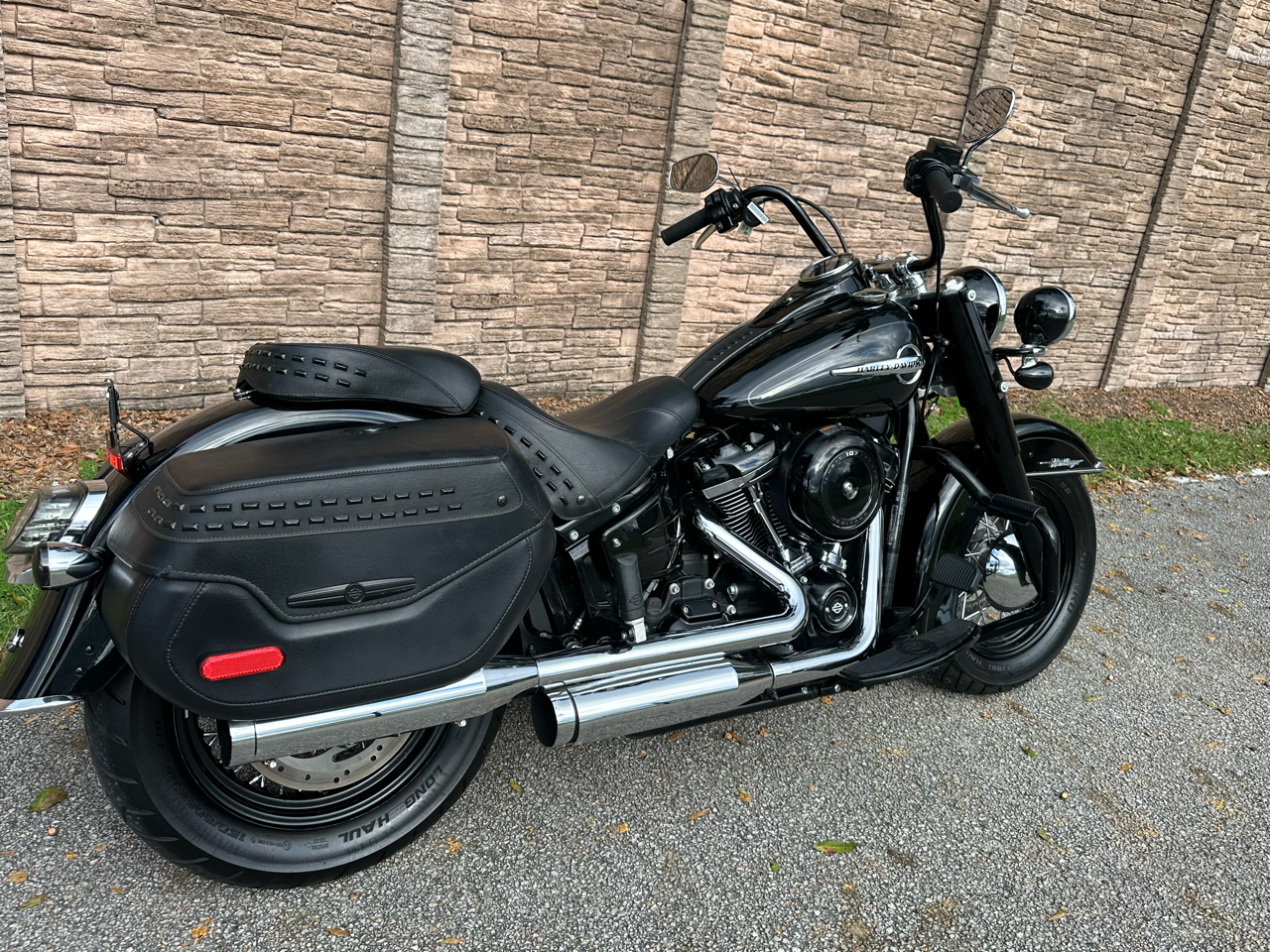 Harley-Davidson FLHC Heritage Classic  2018 Harley-Davidson FLHC Heritage Classic  2018