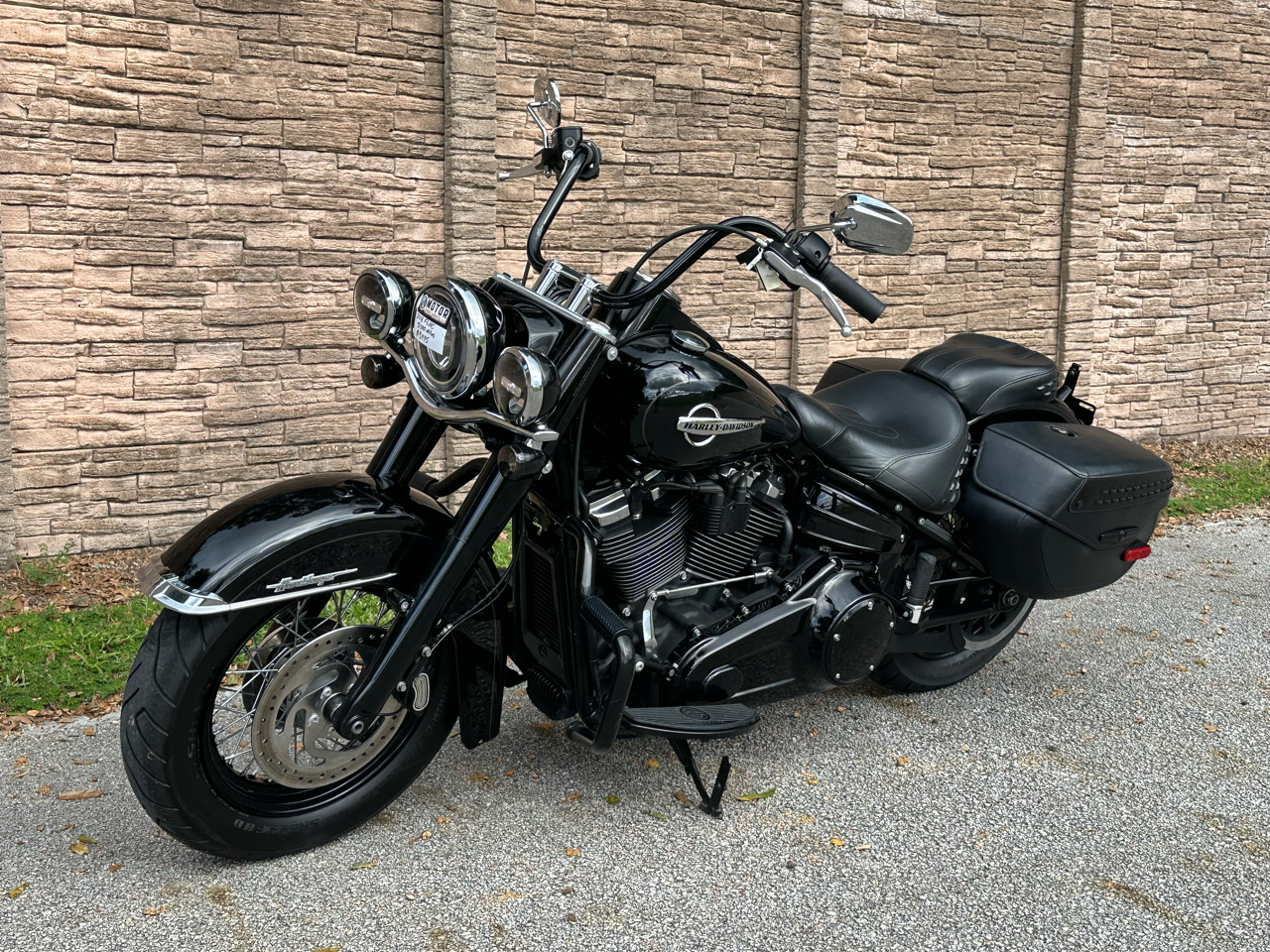 Harley-Davidson FLHC Heritage Classic  2018 Harley-Davidson FLHC Heritage Classic  2018