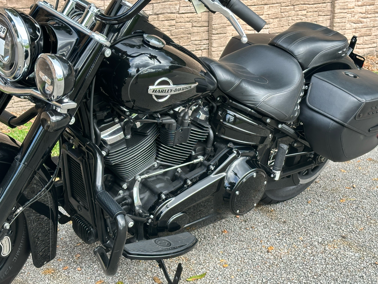 Harley-Davidson FLHC Heritage Classic  2018 Harley-Davidson FLHC Heritage Classic  2018