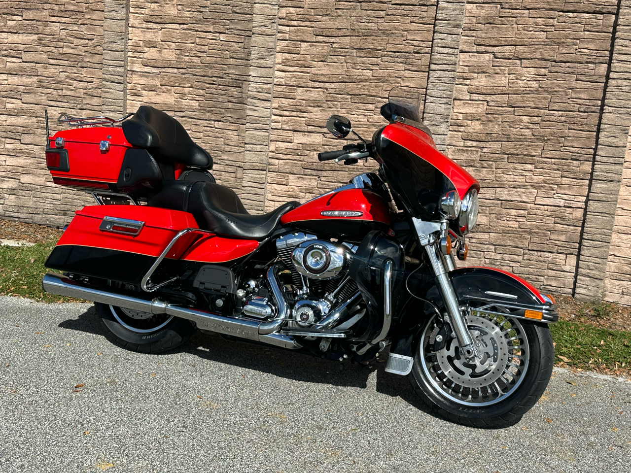 Harley-Davidson FLHTK  2010 Harley-Davidson FLHTK  2010