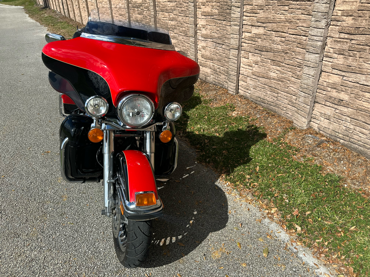 Harley-Davidson FLHTK  2010 Harley-Davidson FLHTK  2010