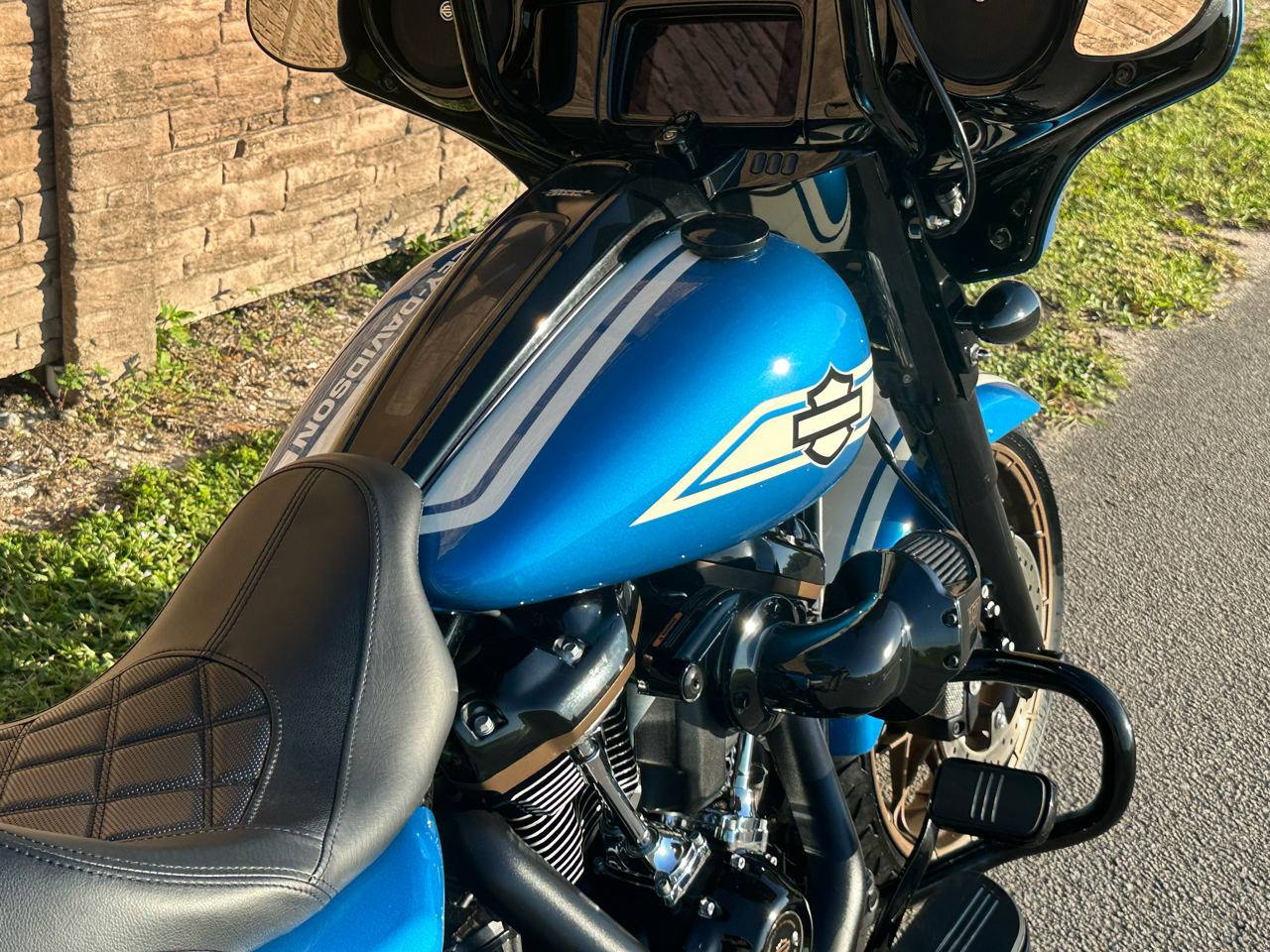 Harley-Davidson FLHXST  2023 Harley-Davidson FLHXST  2023