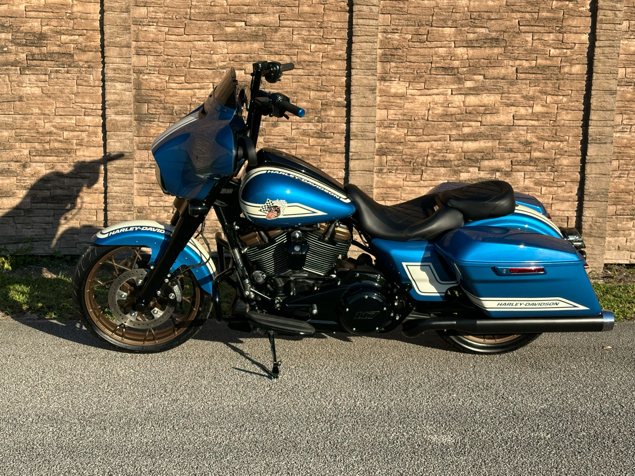 Harley-Davidson FLHXST  2023 Harley-Davidson FLHXST  2023