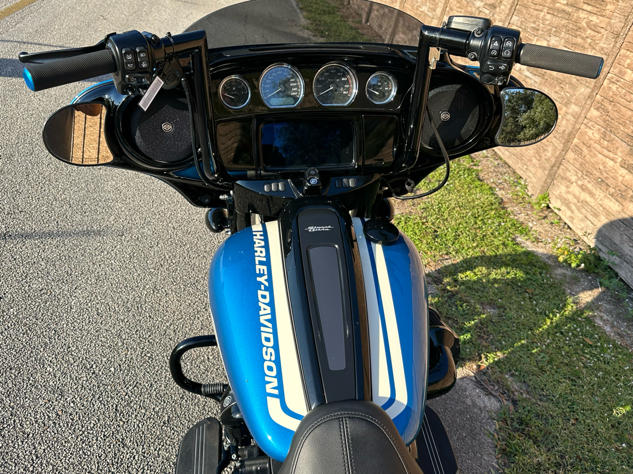 Harley-Davidson FLHXST  2023 Harley-Davidson FLHXST  2023