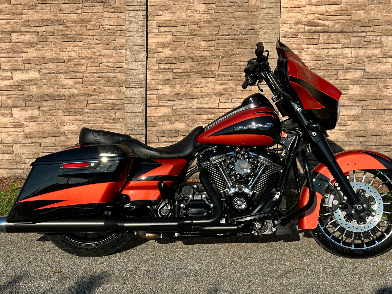 Harley-Davidson FLHXS  2019 Harley-Davidson FLHXS  2019
