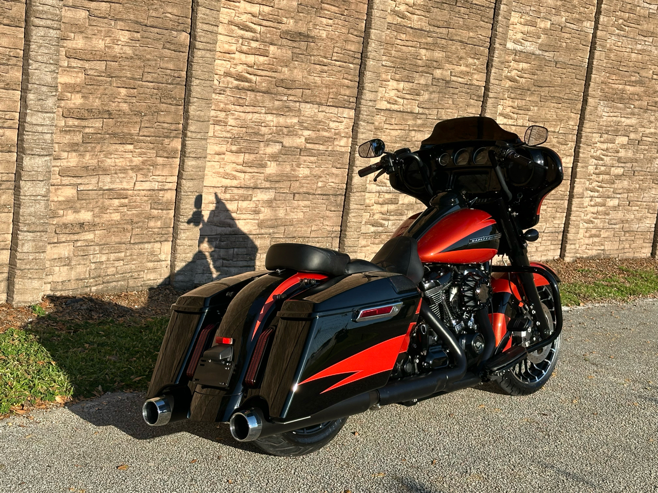 Harley-Davidson FLHXS  2019 Harley-Davidson FLHXS  2019