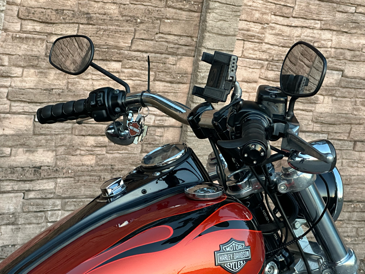 Harley-Davidson FXDWG  2011