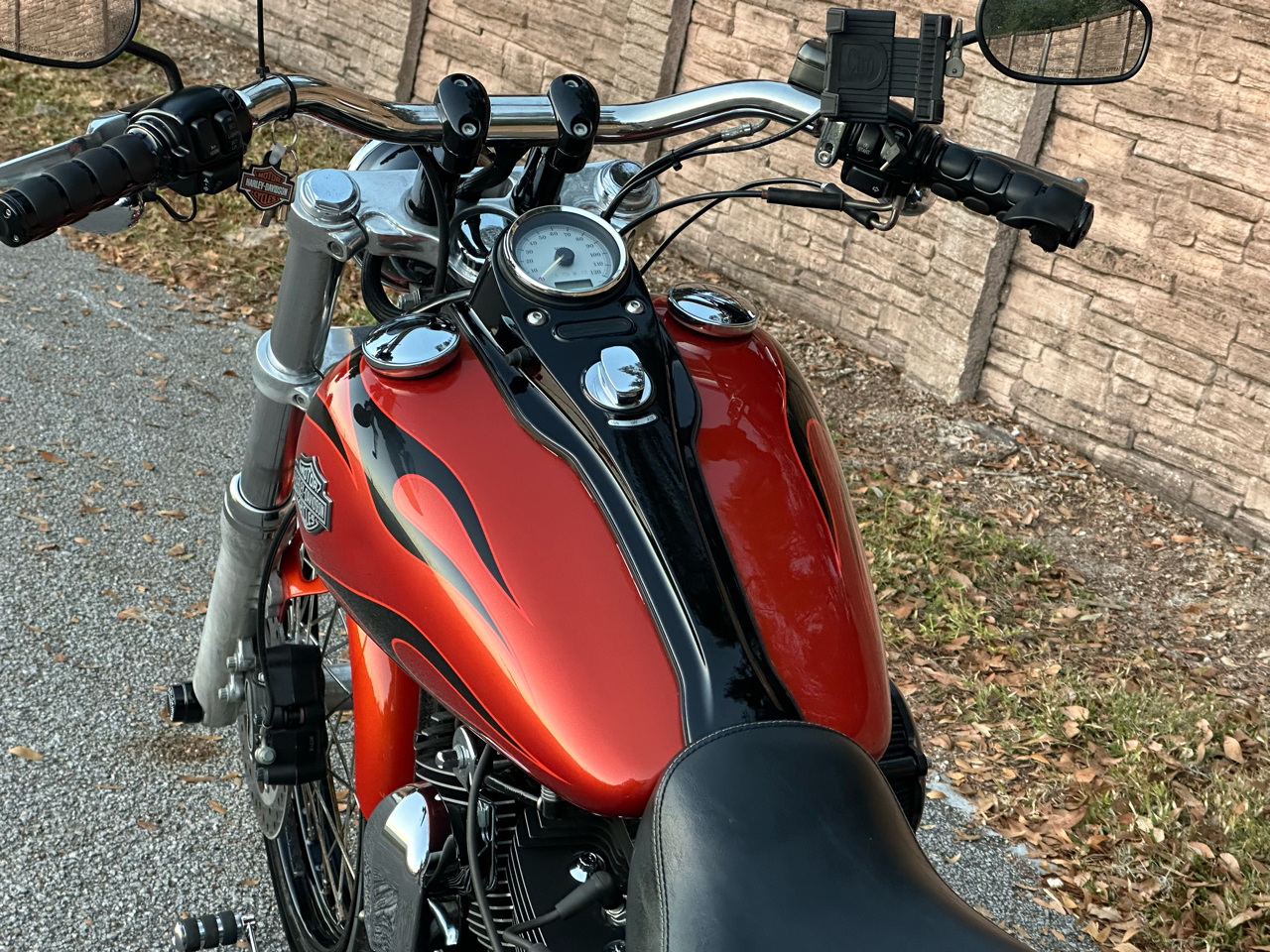 Harley-Davidson FXDWG  2011