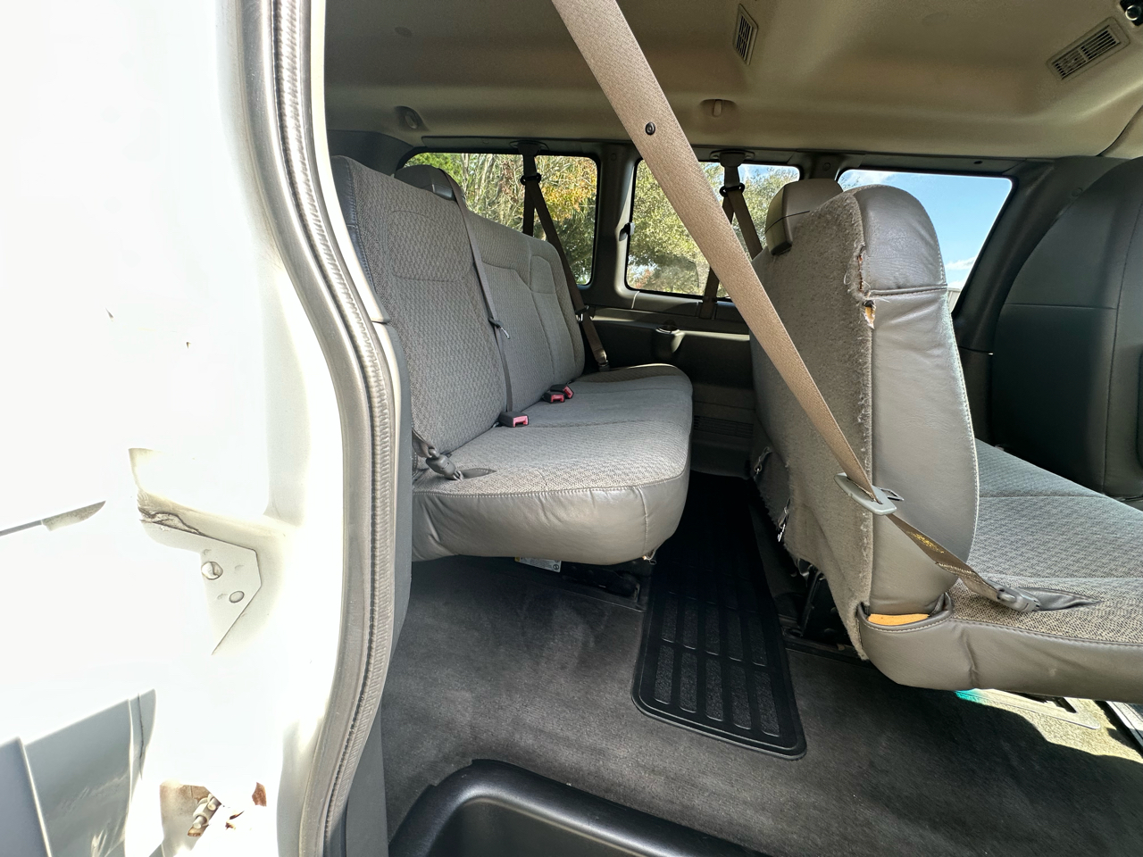 Chevrolet Express 2500 LT 2013