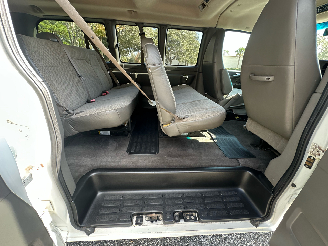 Chevrolet Express 2500 LT 2013