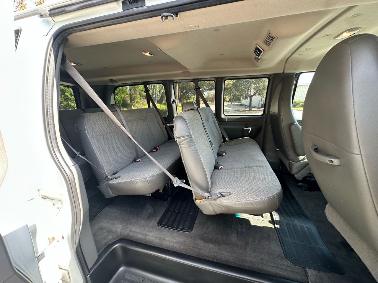 Chevrolet Express 2500 LT 2013