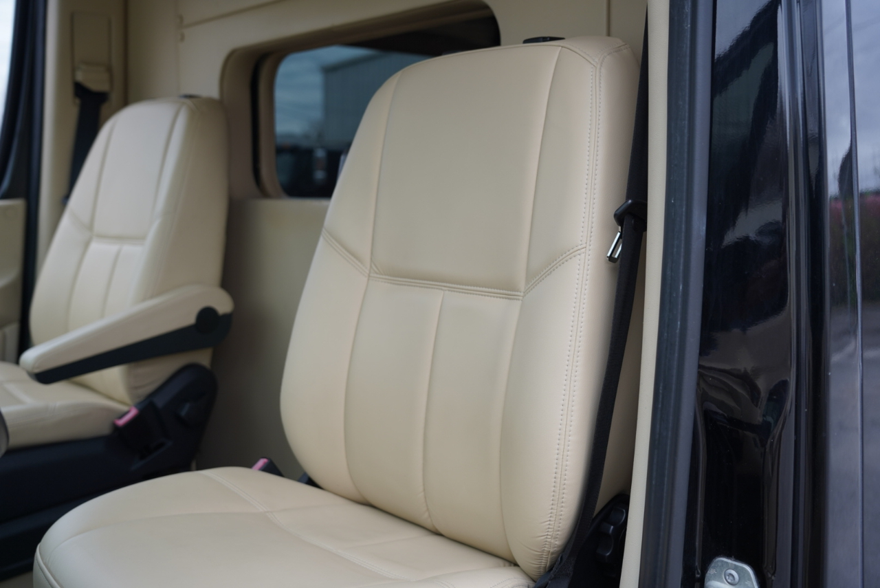 Mercedes-Benz Sprinter  2013