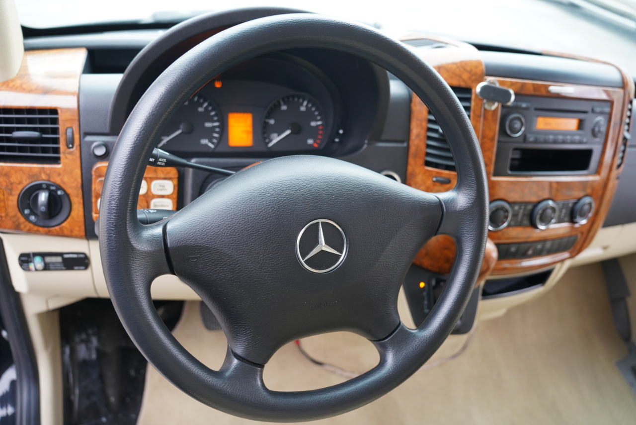 Mercedes-Benz Sprinter  2013