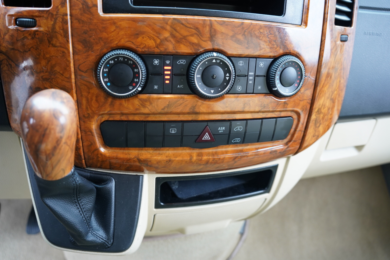 Mercedes-Benz Sprinter  2013