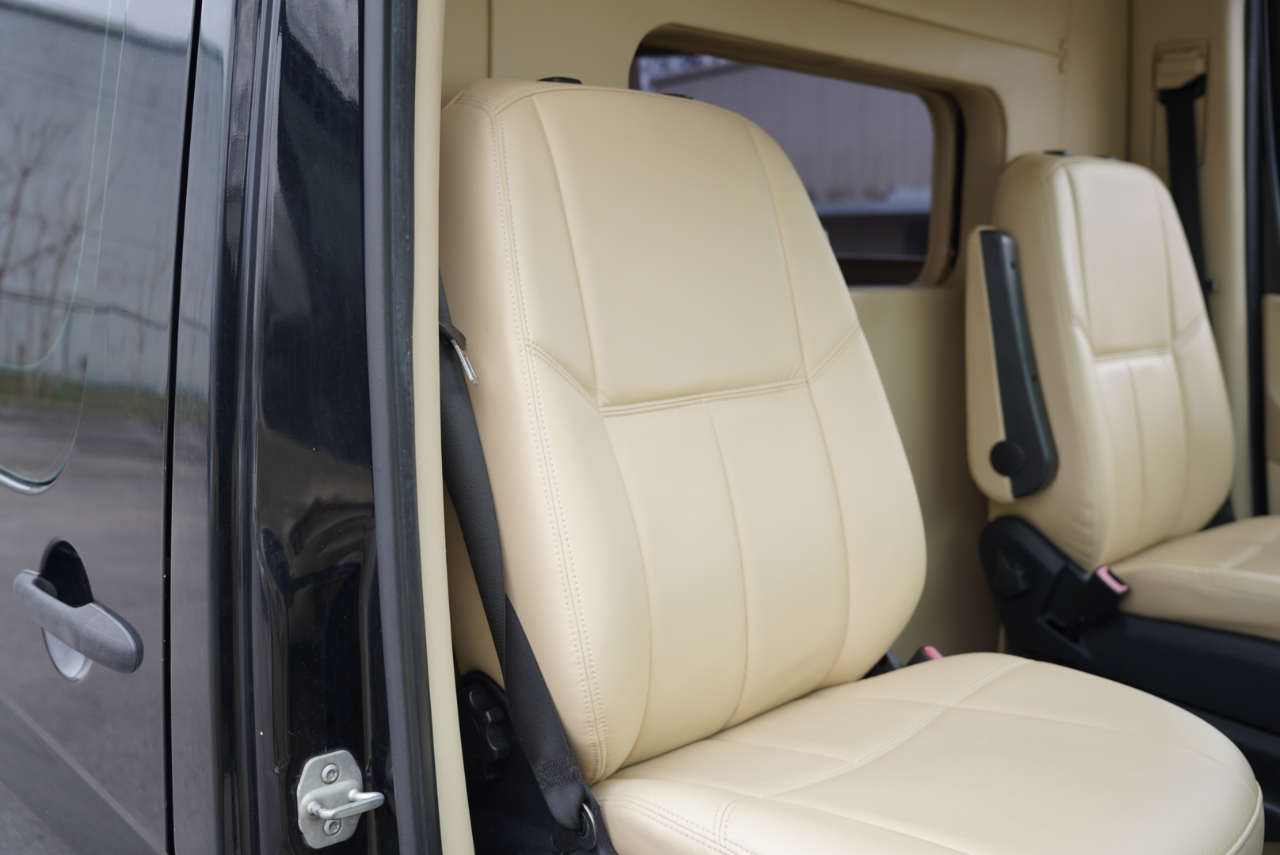 Mercedes-Benz Sprinter  2013