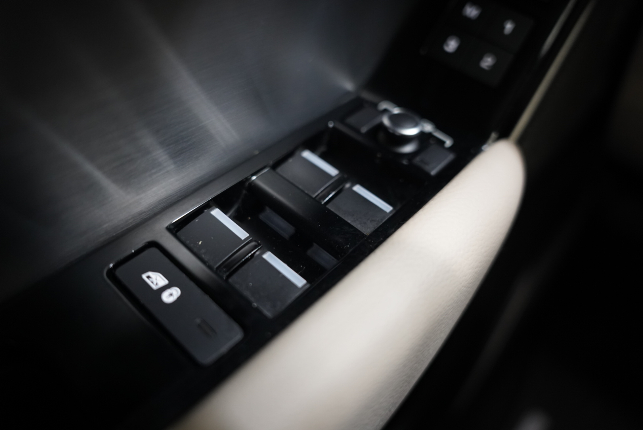 Land Rover Range Rover Velar P250 R-Dynamic SE 2018