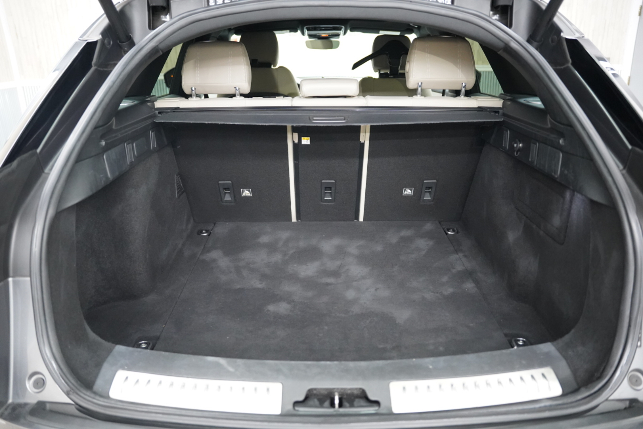 Land Rover Range Rover Velar P250 R-Dynamic SE 2018