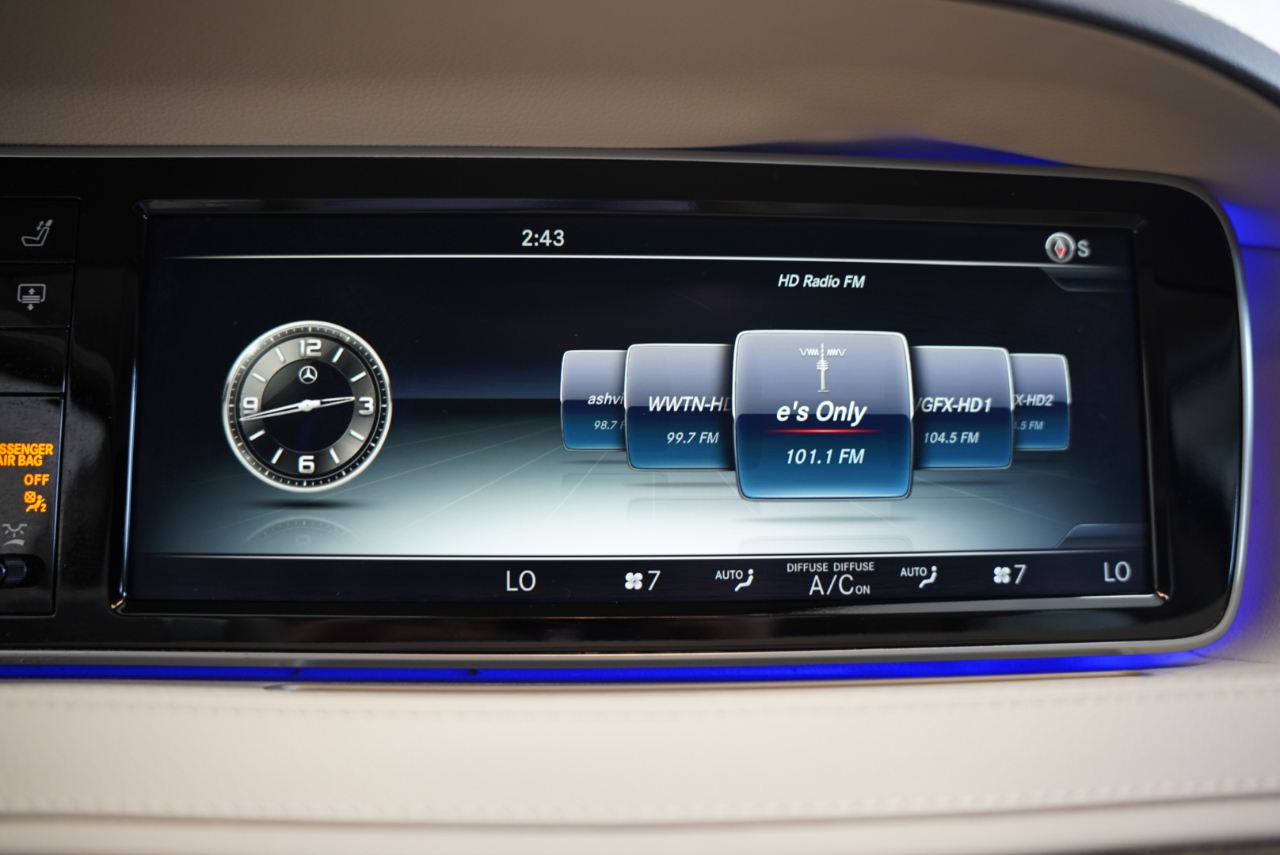 Mercedes-Benz S-Class 4dr Sdn S 550 4MATIC 2015 Mercedes-Benz S-Class 4dr Sdn S 550 4MATIC 2015