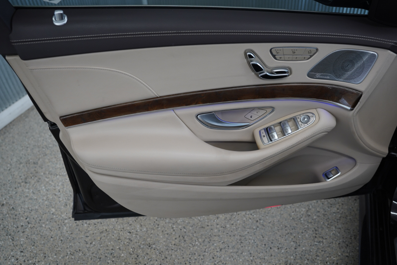 Mercedes-Benz S-Class 4dr Sdn S 550 4MATIC 2015 Mercedes-Benz S-Class 4dr Sdn S 550 4MATIC 2015