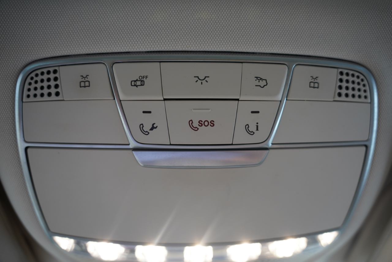 Mercedes-Benz S-Class 4dr Sdn S 550 4MATIC 2015 Mercedes-Benz S-Class 4dr Sdn S 550 4MATIC 2015