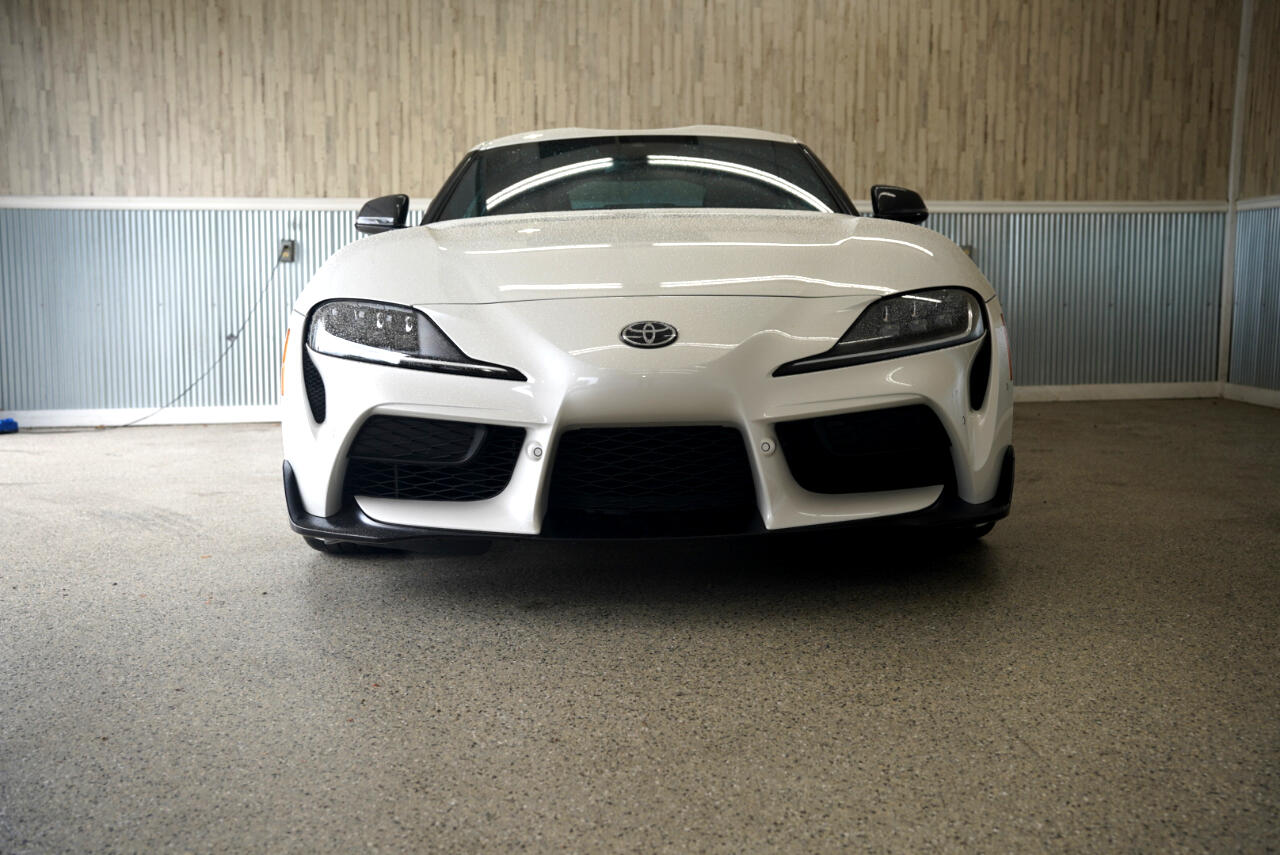 2025 Toyota Supra 3.0 Premium photo 3