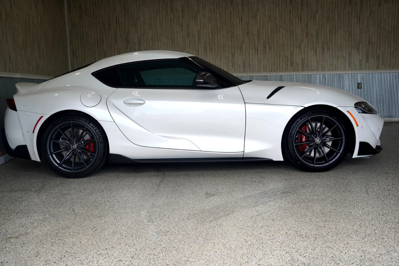 2025 Toyota Supra 3.0 Premium photo 4
