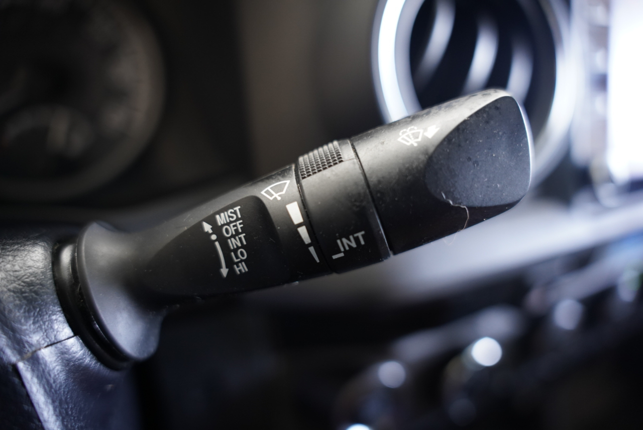 Toyota Tacoma 4WD SR Double Cab 5' Bed V6 AT (Natl) 2021 Toyota Tacoma 4WD SR Double Cab 5' Bed V6 AT (Natl) 2021