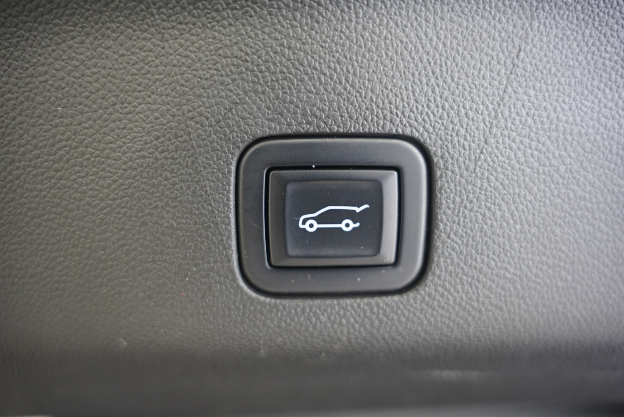 2022 Chevrolet Tahoe Z71 photo 35