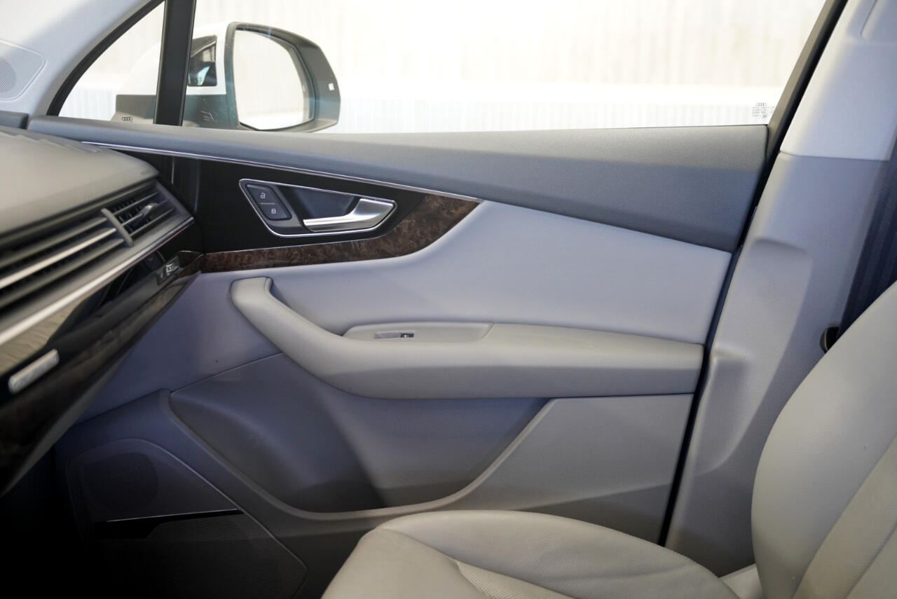 2018 Audi Q7 3.0 Prestige photo 31