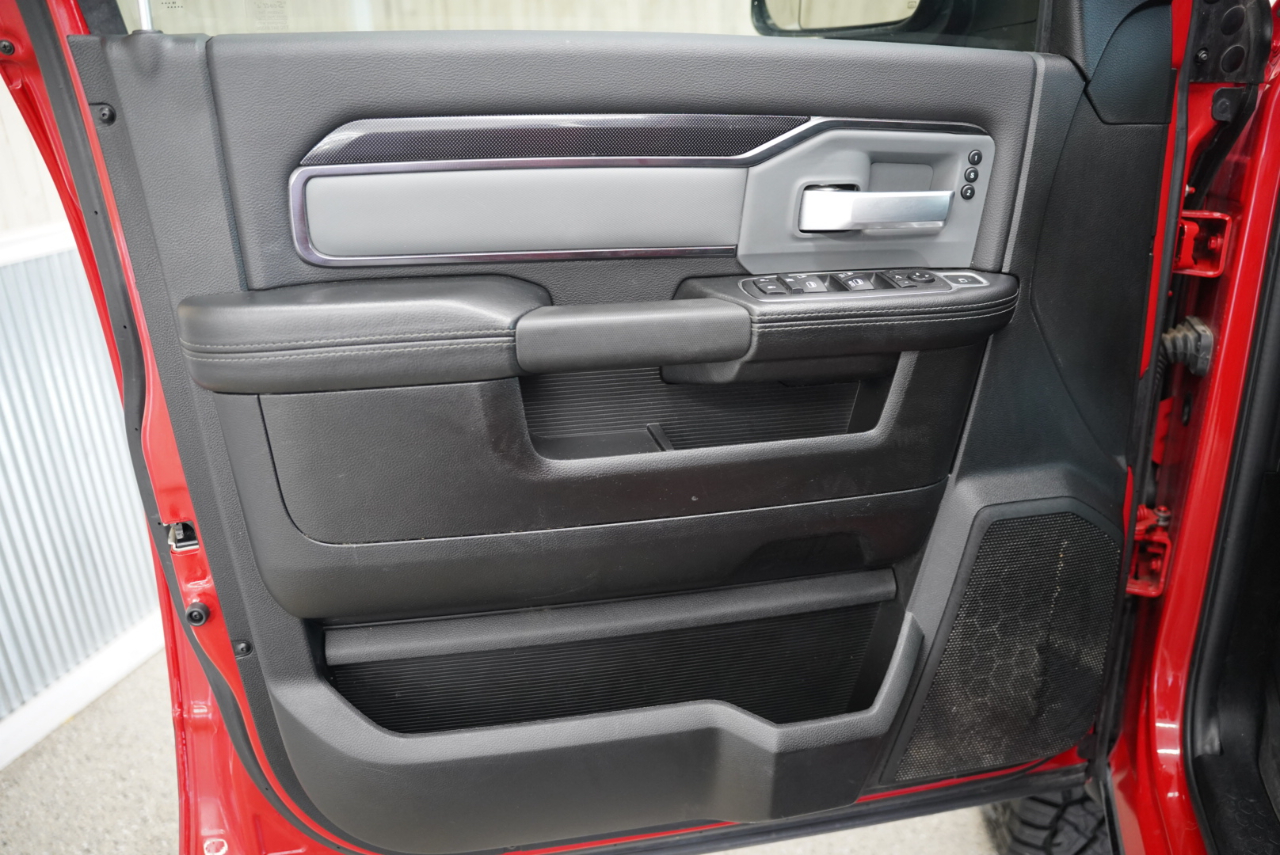 RAM 2500 Power Wagon 4x4 Crew Cab 6'4" Box 2019 RAM 2500 Power Wagon 4x4 Crew Cab 6'4" Box 2019