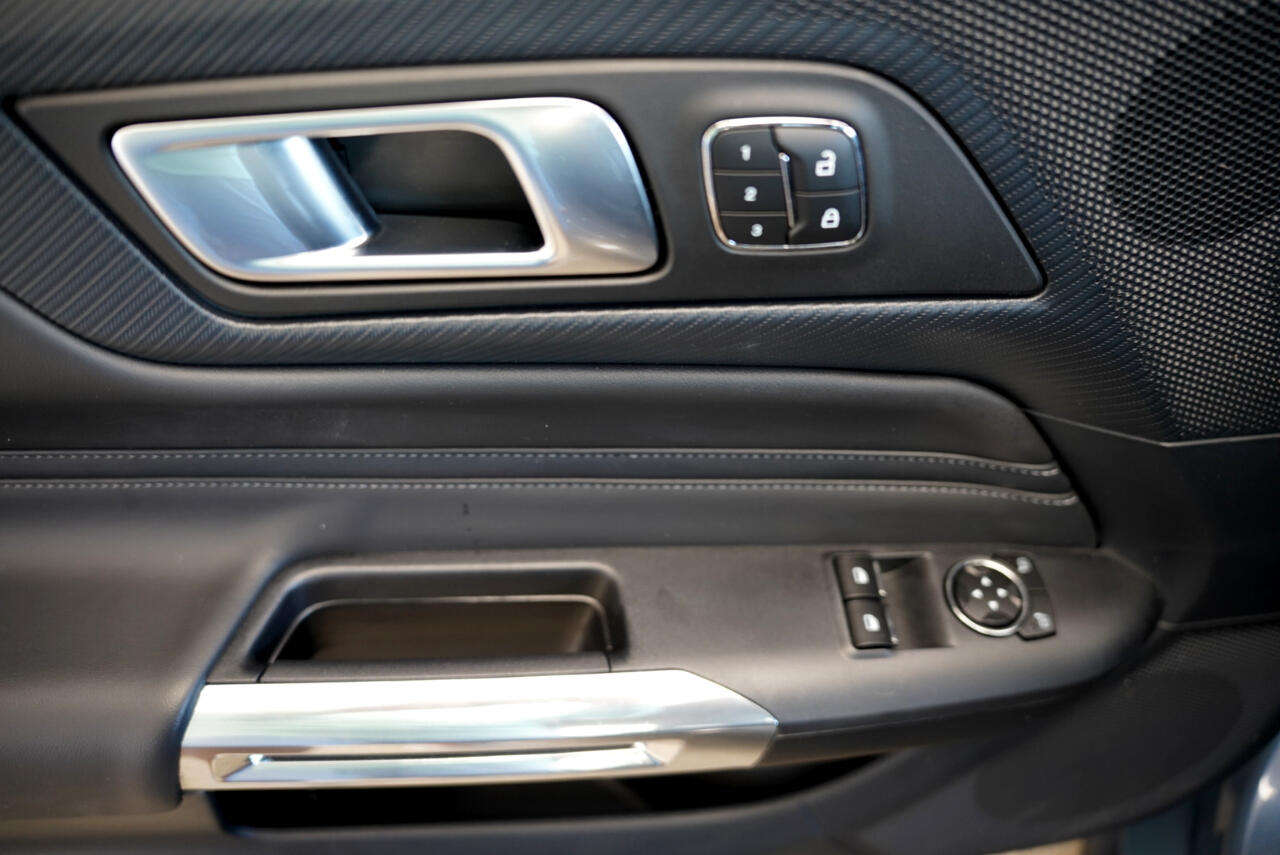 Ford Mustang  2024 Ford Mustang  2024