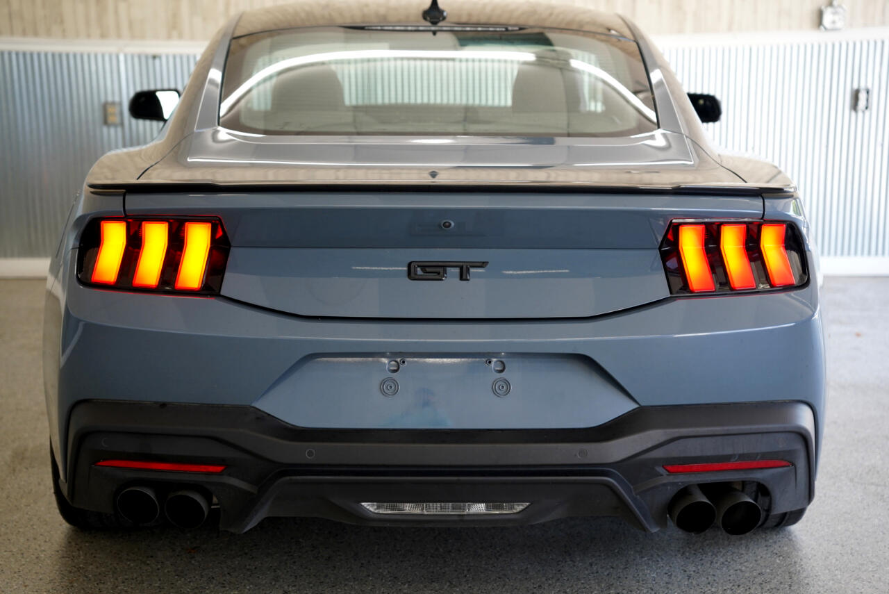 Ford Mustang  2024 Ford Mustang  2024