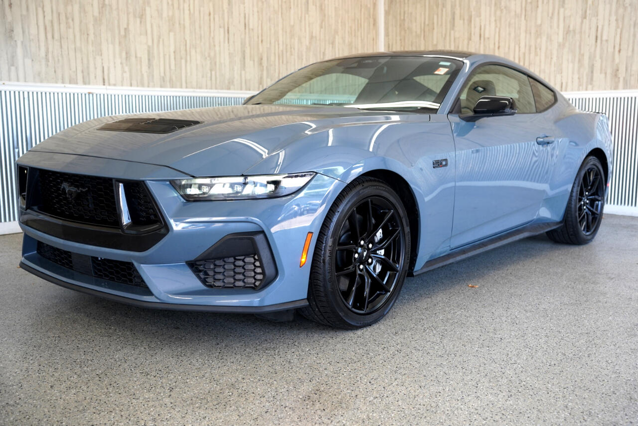 2024 Ford Mustang GT Premium photo 4