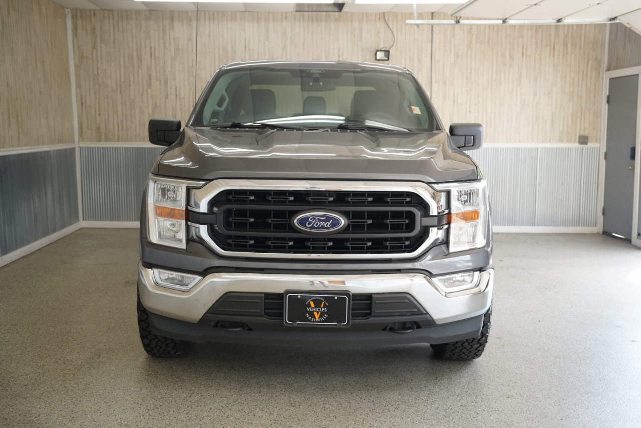 2021 Ford F-150 XLT photo 2