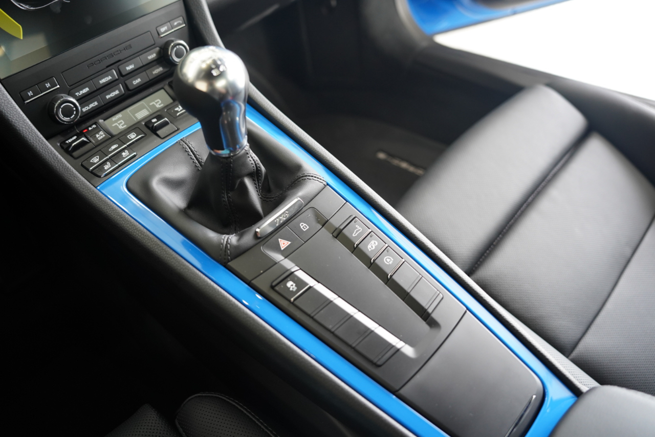 Porsche 718 Cayman Coupe 2025 Porsche 718 Cayman Coupe 2025