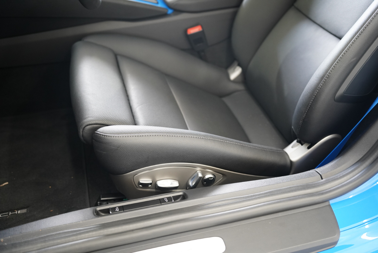 Porsche 718 Cayman Coupe 2025 Porsche 718 Cayman Coupe 2025