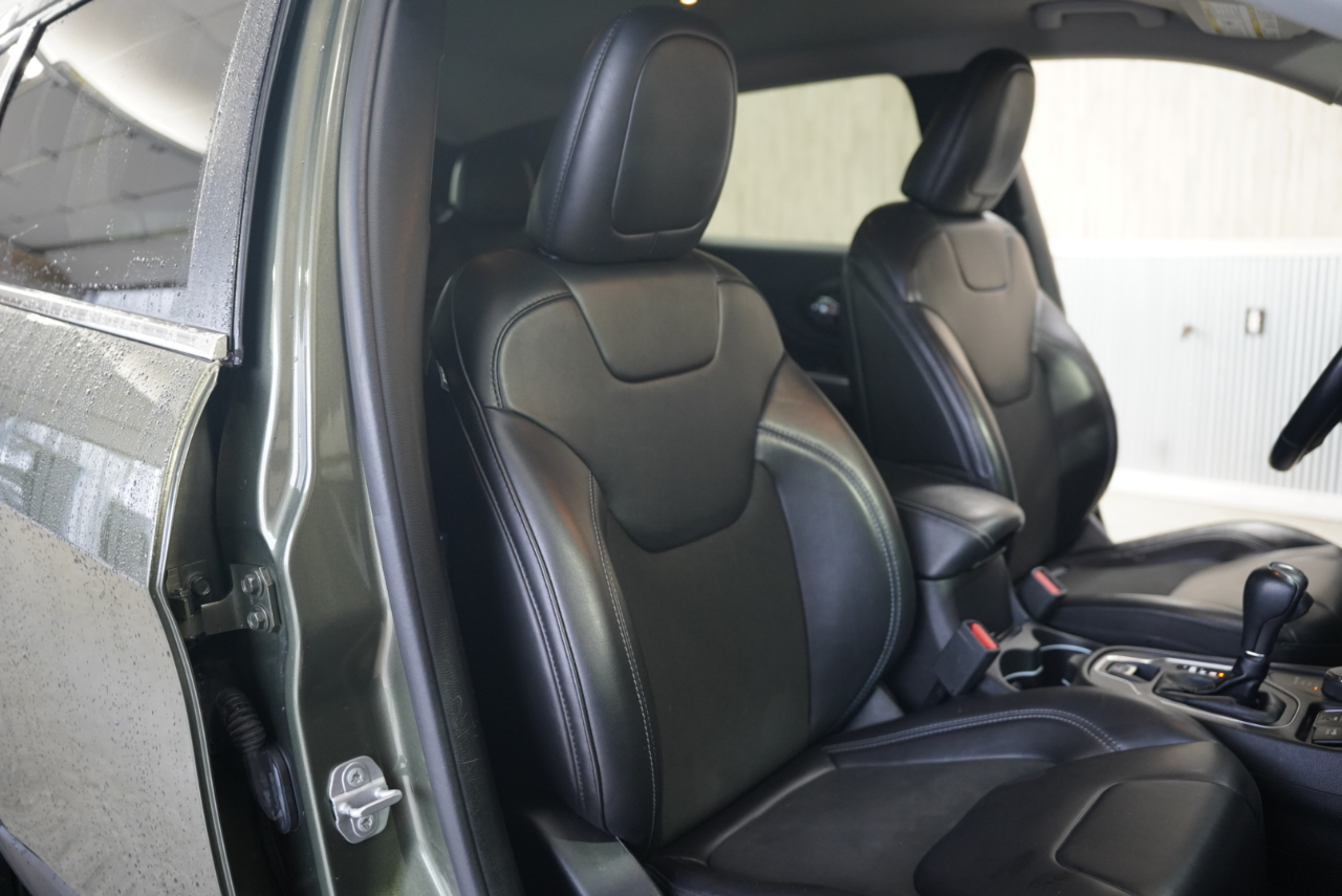 Jeep Cherokee Latitude Plus 4x4 2019 Jeep Cherokee Latitude Plus 4x4 2019