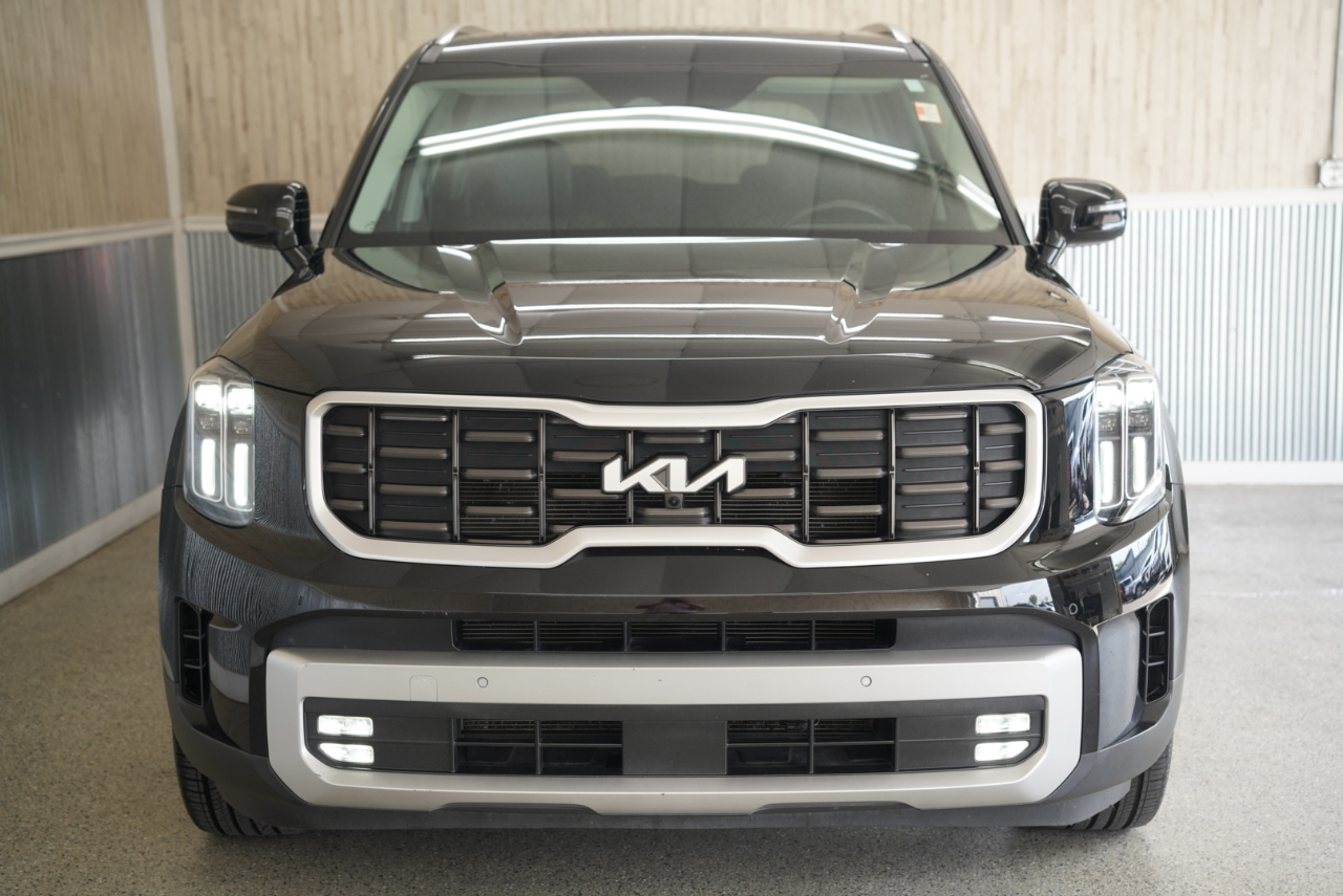 2023 Kia Telluride SX photo 3