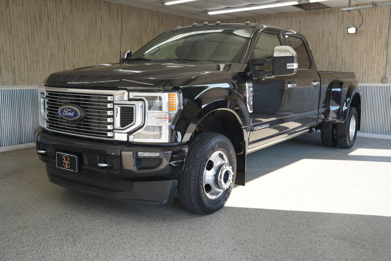 2022 Ford F-350 Platinum photo 4