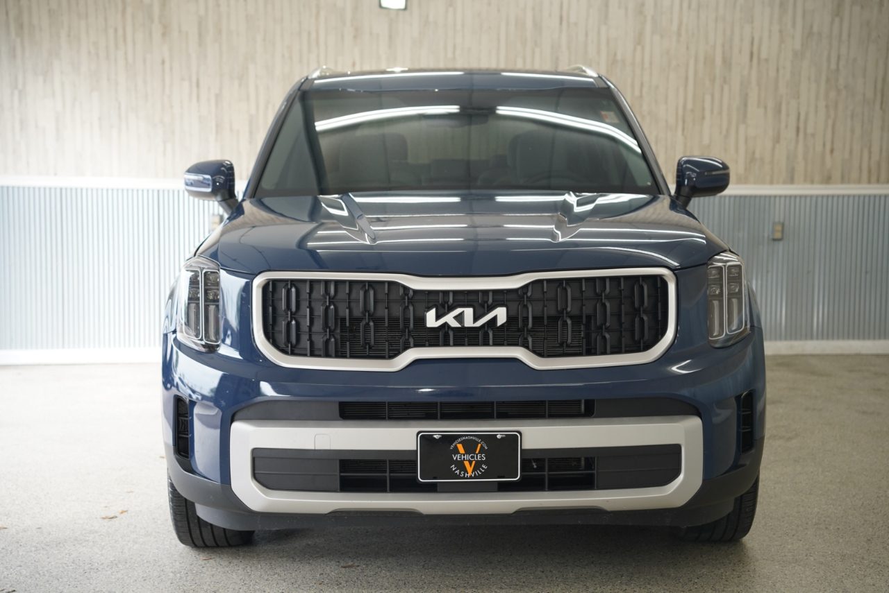 2024 Kia Telluride EX photo 3